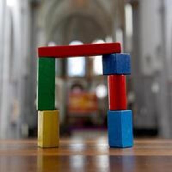Bausteine in der Kirche